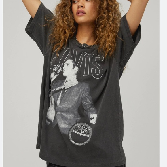 NWOT Daydreamer Elvis Graphic Tee Sz Small - Picture 2 of 4